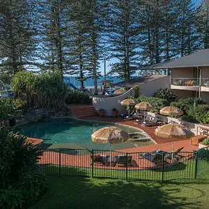 beach-hotel-resort.hotelsbyronbayaustralia.com/